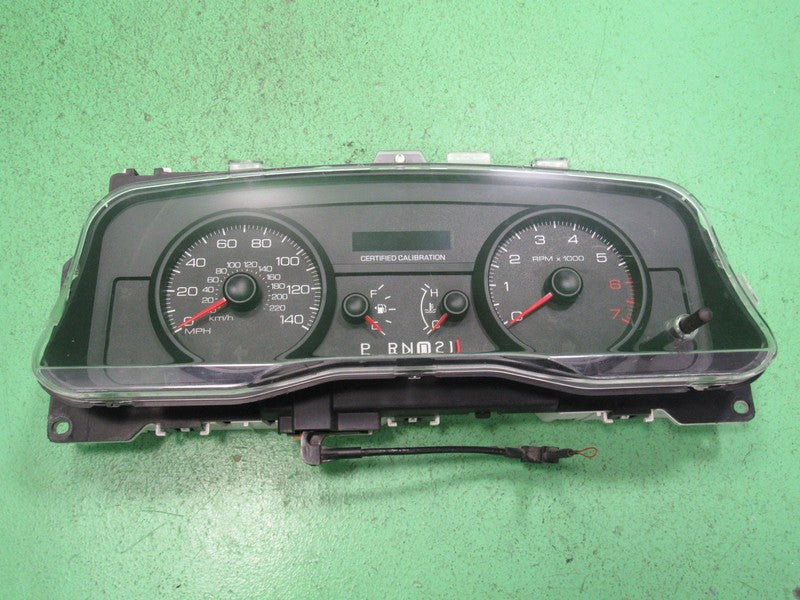 06 CROWN VICTORIA P71 INSTRUMENT GAUGE CLUSTER SPEEDO TACH MILEAGE PRO