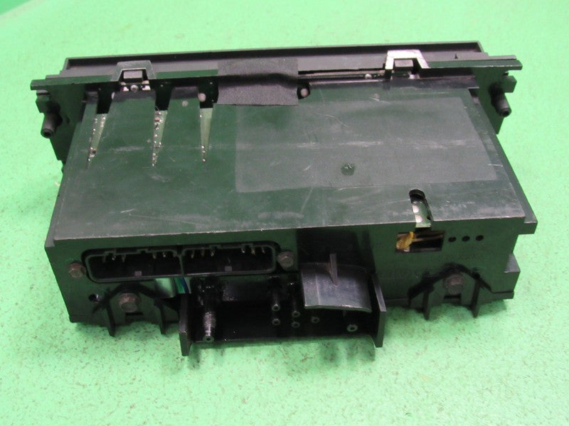 03-11 CROWN VIC EATC AUTOMATIC CLIMATE HEATER CONTROL 3W7H-19C933-AB R