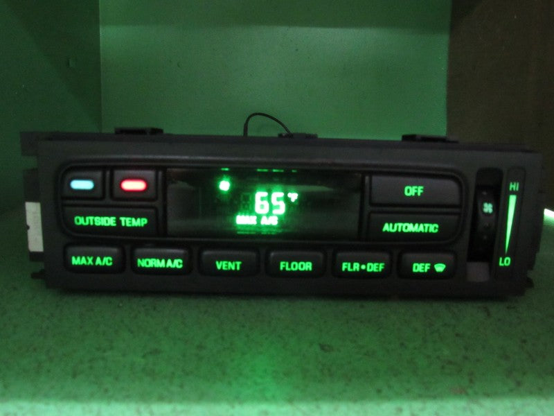 03-11 CROWN VIC EATC AUTOMATIC CLIMATE HEATER CONTROL 3W7H-19C933-AB R