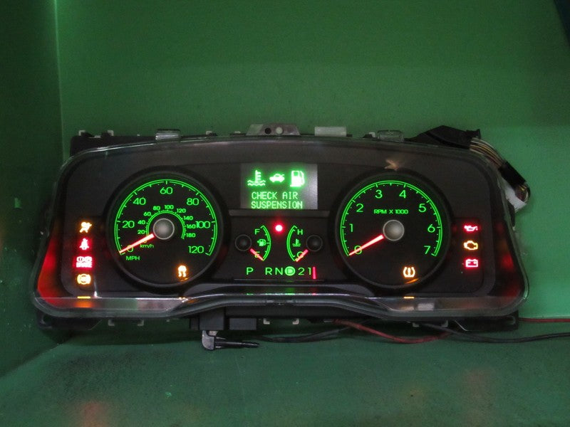 08 LINCOLN TOWN CAR INSTRUMENT GAUGE CLUSTER GAUGES SPEEDO TACH MILEAG
