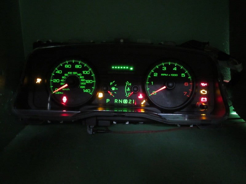 09-11 CROWN VICTORIA P71 INSTRUMENT GAUGE CLUSTER SPEEDO TACH MILEAGE 