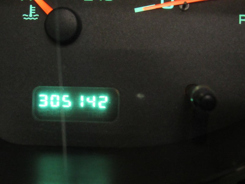 02 DODGE RAM CUMMINS DIESEL INSTRUMENT GAUGE CLUSTER SPEEDO TACH 305K 