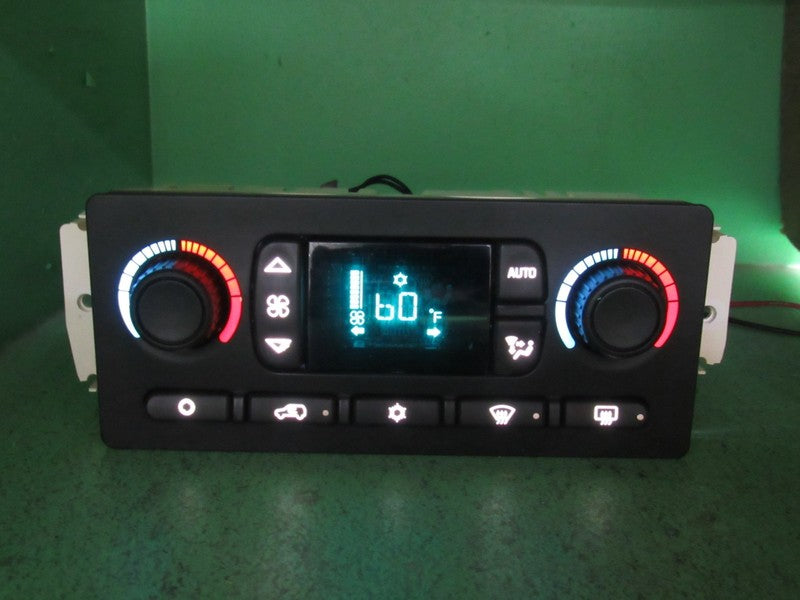 15107730 TAHOE ESCALADE SILVERADO AC DIGITAL CLIMATE TEMP CONTROL LED 