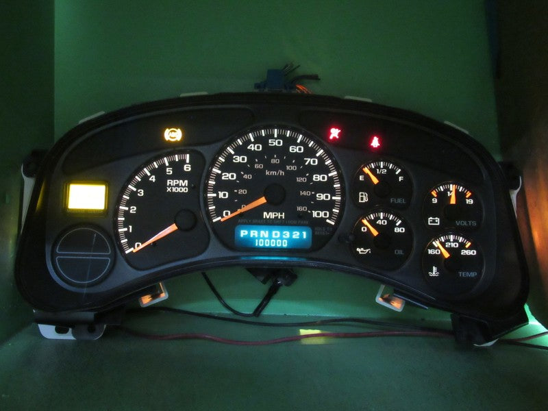 01-02 YUKON TAHOE SILVERADO INSTRUMENT GAUGE CLUSTER SPEEDO TACH MILEA
