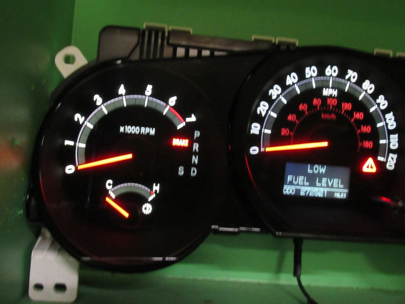 08-09 TUNDRA 5.7L OPTITRON INSTRUMENT GAUGE CLUSTER SPEEDO TACH 272K T