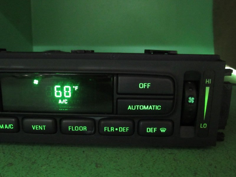 03-11 CROWN VIC EATC AUTOMATIC CLIMATE HEATER CONTROL 3W7H-19C933-AB R