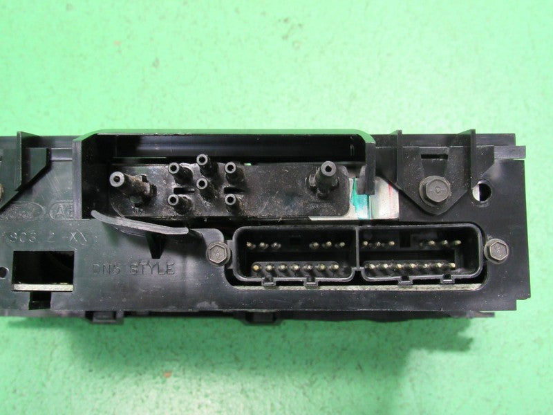 03-11 CROWN VIC EATC AUTOMATIC CLIMATE HEATER CONTROL 6W7H-19C933-AA R