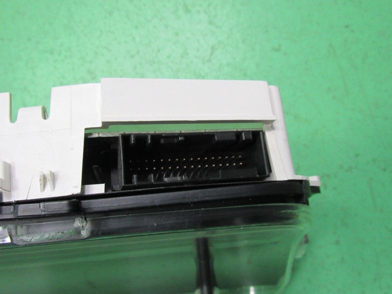 09-11 CROWN VICTORIA P71 INSTRUMENT GAUGE CLUSTER SPEEDO TACH MILEAGE 