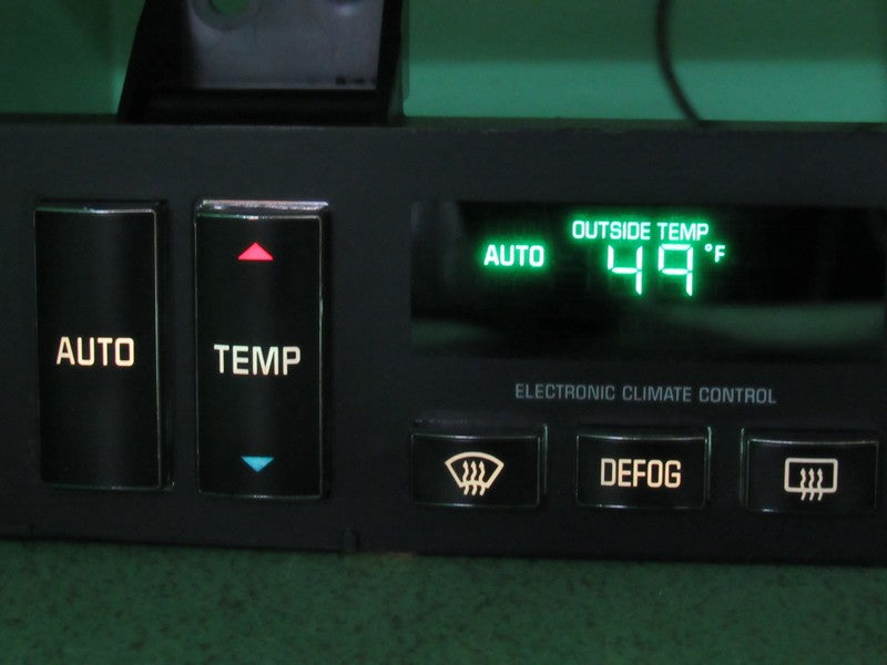 16189196 CADILLAC FLEETWOOD AC DIGITAL CLIMATE TEMPERATURE CONTROL REB