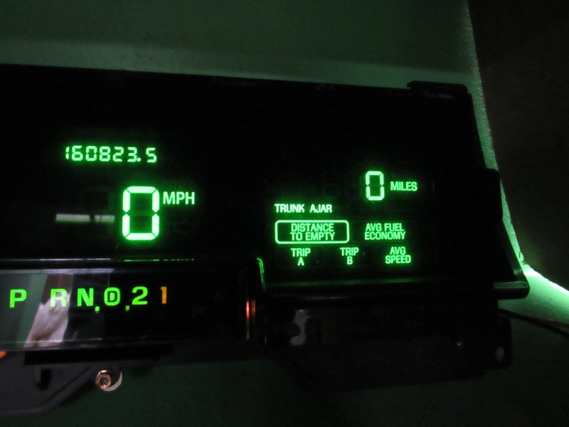 03-04 CROWN VIC GRAND MARQUIS DIGITAL INSTRUMENT GAUGE CLUSTER SPEEDO 