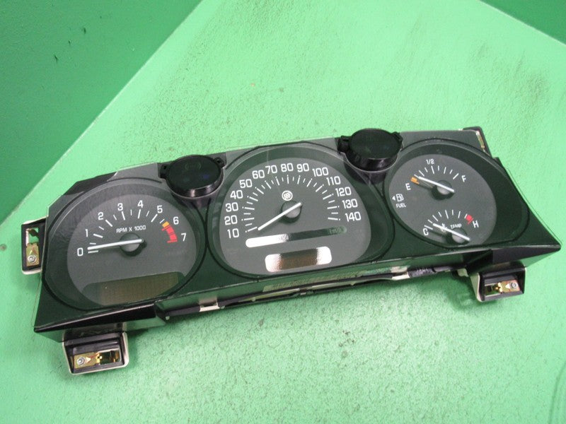 00-01 BUICK LESABRE INSTRUMENT GAUGE CLUSTER GAUGES SPEEDO TACH MILEAG