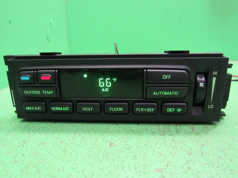 03-11 CROWN VIC EATC AUTOMATIC CLIMATE HEATER CONTROL 3W7H-19C933-AB R