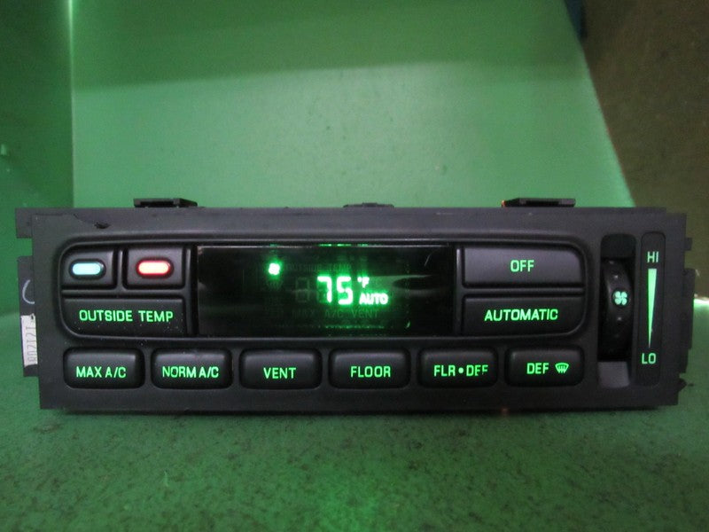 03-11 CROWN VIC EATC AUTOMATIC CLIMATE HEATER CONTROL 6W7H-19C933-AA R