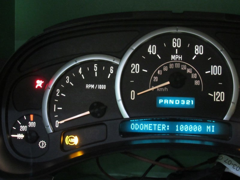 03-04 CADILLAC ESCALADE INSTRUMENT GAUGE CLUSTER SPEEDO MILEAGE PROG R