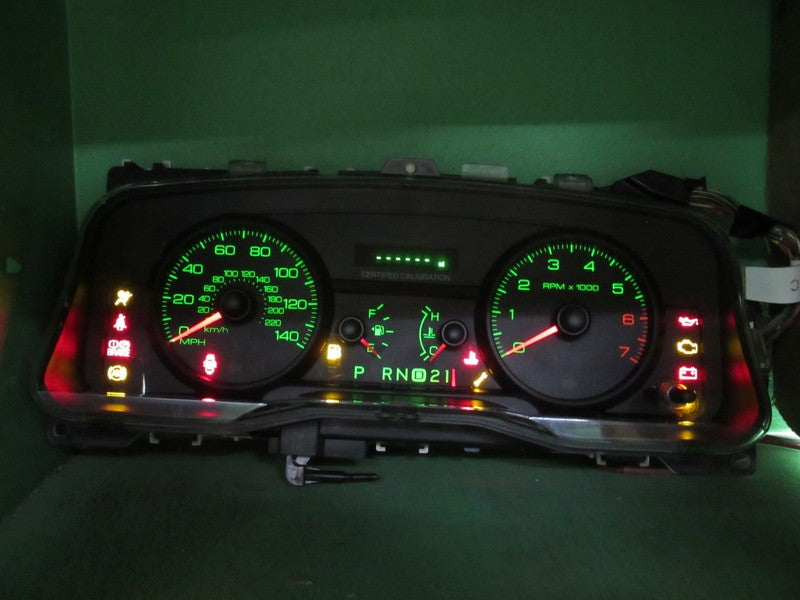 07 CROWN VICTORIA P71 INSTRUMENT GAUGE CLUSTER SPEEDO TACH MILEAGE PRO