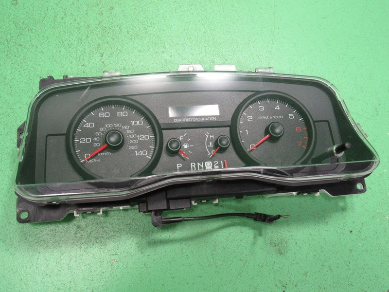 09-11 CROWN VICTORIA P71 INSTRUMENT GAUGE CLUSTER SPEEDO TACH MILEAGE 