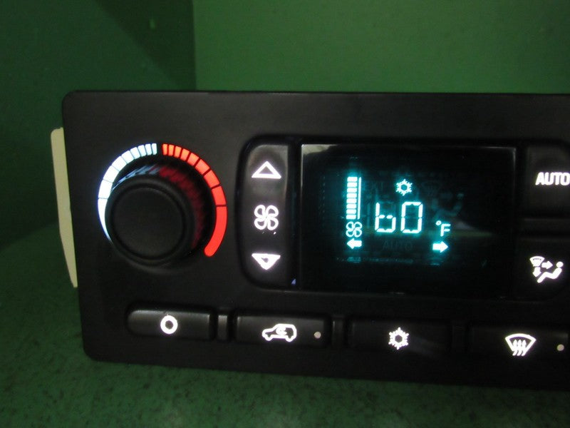 15137655 TAHOE ESCALADE SILVERADO AC DIGITAL CLIMATE TEMP CONTROL LED 