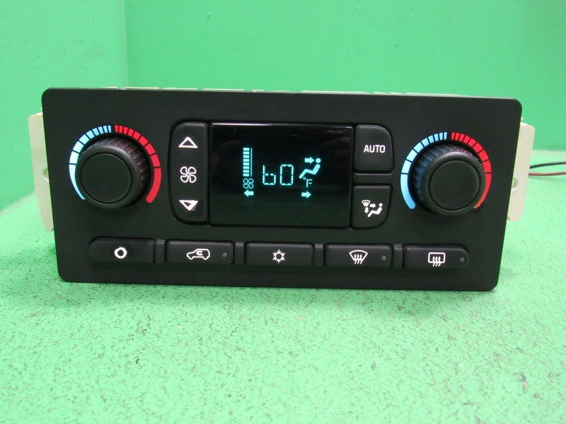 15105215 TAHOE ESCALADE SILVERADO AC DIGITAL CLIMATE TEMP CONTROL LED 