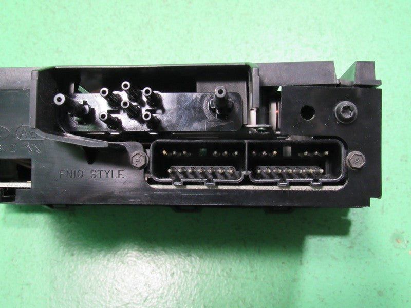 02-04 FORD F-150 EATC AUTOMATIC CLIMATE HEATER CONTROL 2L3H-19C933-AA 