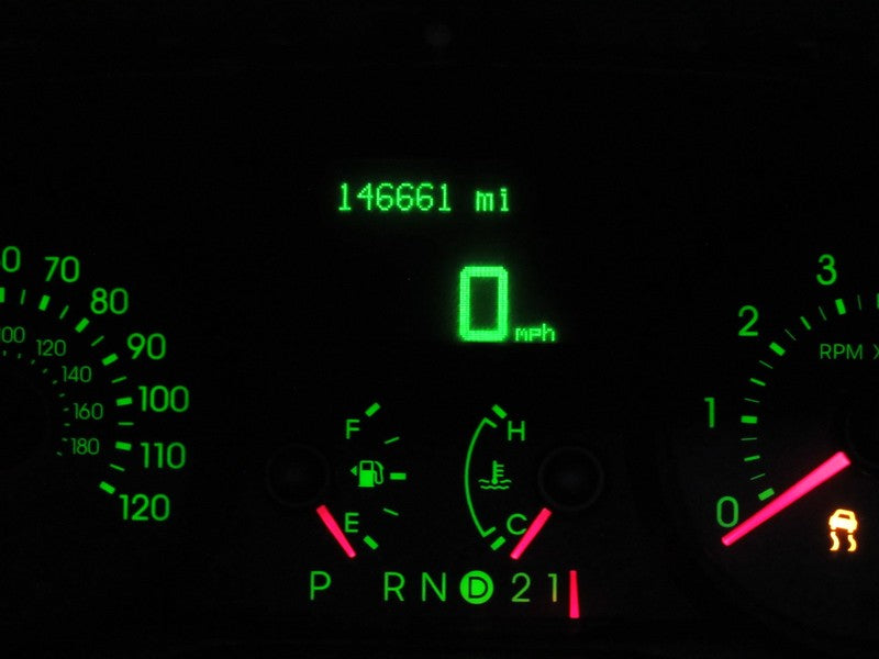 06 GRAND MARQUIS INSTRUMENT GAUGE CLUSTER GAUGES SPEEDO TACH MILEAGE P