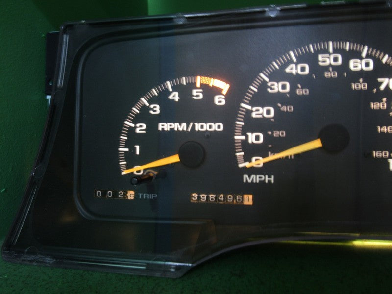 95-96 C/K TRUCK MT INSTRUMENT GAUGE CLUSTER SPEEDOMETER TACH 398k REBU