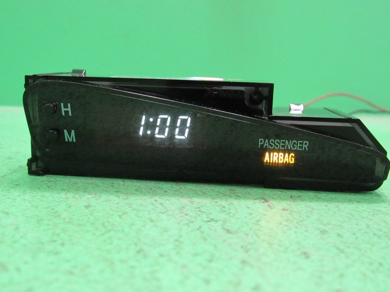 03-08 TOYOTA MATRIX DIGITAL CLOCK DASH DISPLAY SCREEN 83910-02100 REBU