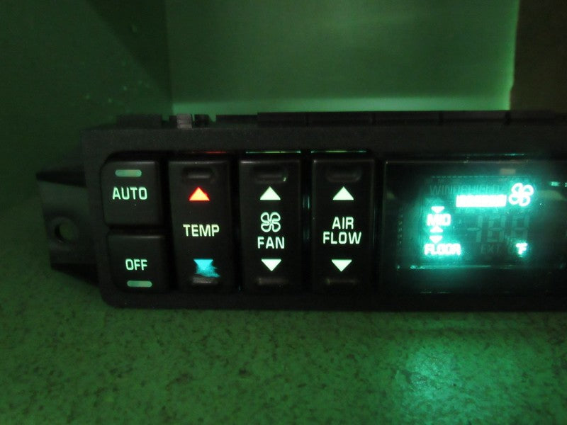 16202304 97-05 BUICK PARK AVE AC DIGITAL CLIMATE TEMPERATURE CONTROL R