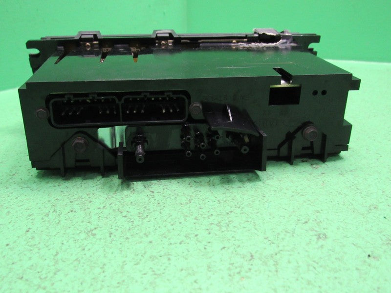 99-02 EXPEDITION NAVIGATOR AUTO CLIMATE HEATER CONTROL XL7H-19C933-AC 