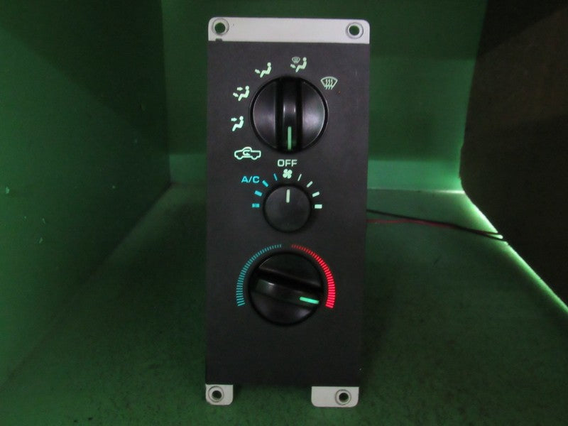 55055482 94-97 DODGE RAM A/C AC HEATER MANUAL CLIMATE TEMP CONTROL REB