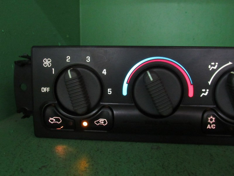 09361355 99-02 SIERRA SILVERADO TAHOE AC MANUAL CLIMATE TEMP CONTROL R