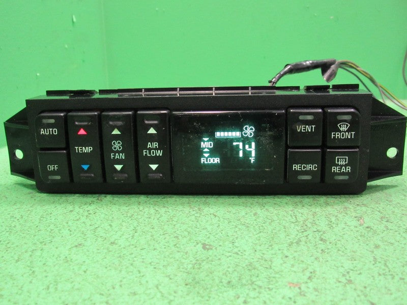 16202304 97-05 BUICK PARK AVE AC DIGITAL CLIMATE TEMPERATURE CONTROL R