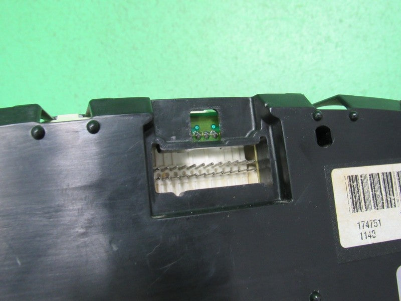 03-04 SILVERADO DURAMAX INSTRUMENT GAUGE CLUSTER SPEEDO MILEAGE PROG R