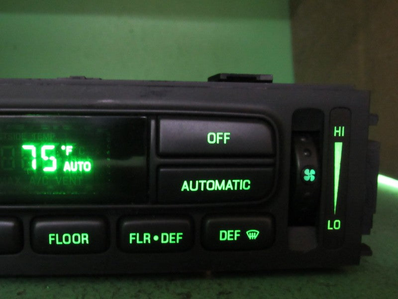 03-11 CROWN VIC EATC AUTOMATIC CLIMATE HEATER CONTROL 3W7H-19C933-AB R
