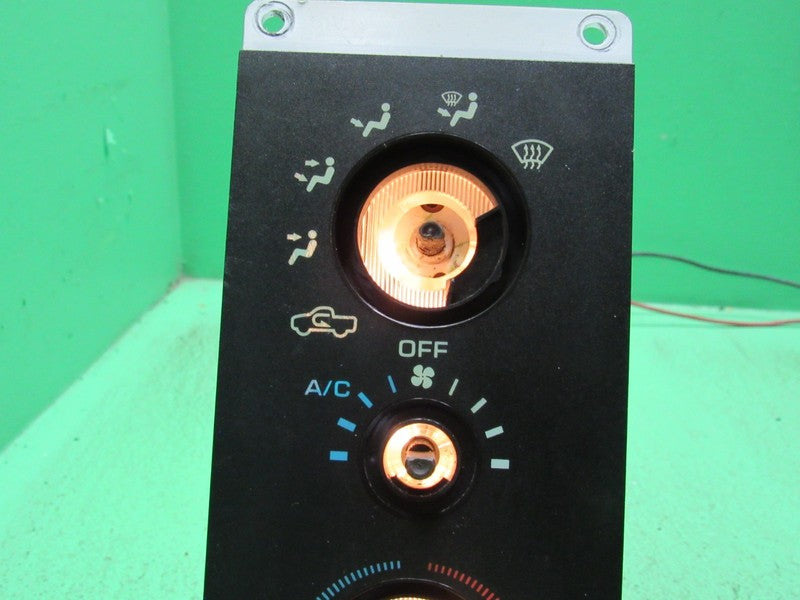 55037030 94-97 DODGE RAM A/C AC HEATER MANUAL CLIMATE TEMP CONTROL REB