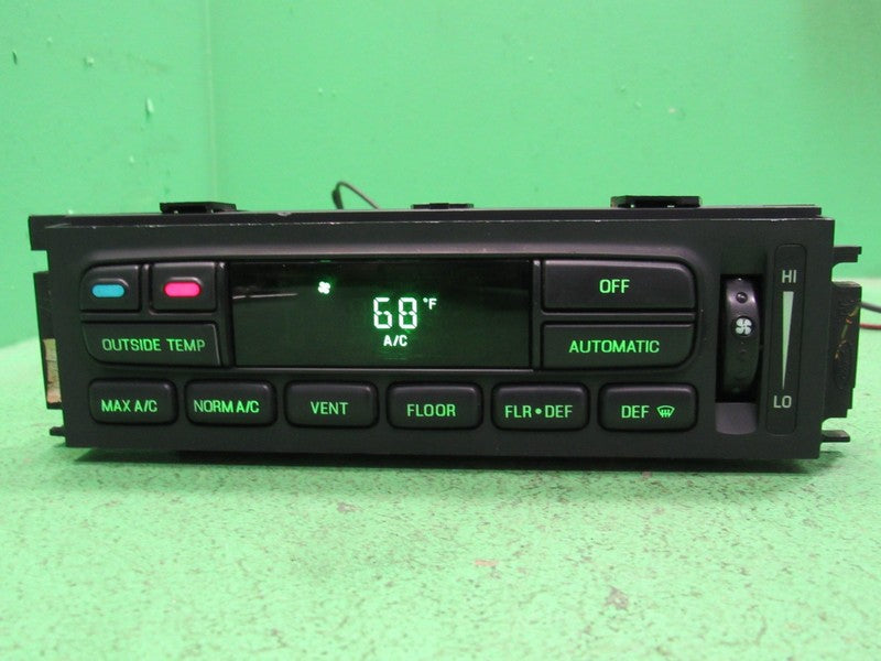 03-11 CROWN VIC EATC AUTOMATIC CLIMATE HEATER CONTROL 3W7H-19C933-AB R