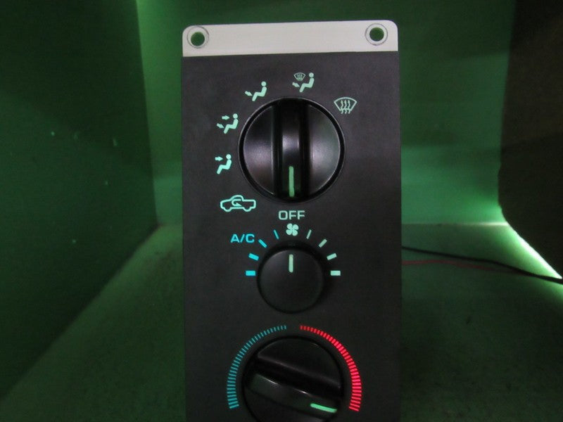 55055482 94-97 DODGE RAM A/C AC HEATER MANUAL CLIMATE TEMP CONTROL REB
