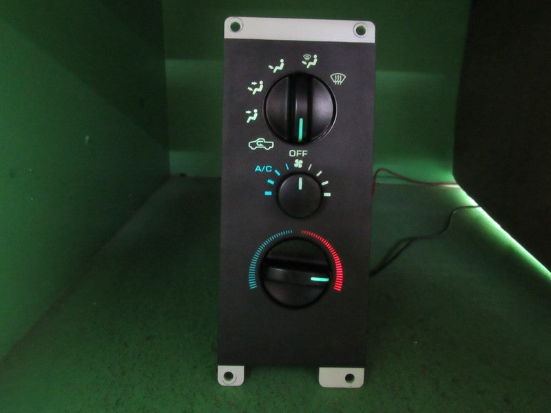 55037030 94-97 DODGE RAM A/C AC HEATER MANUAL CLIMATE TEMP CONTROL REB