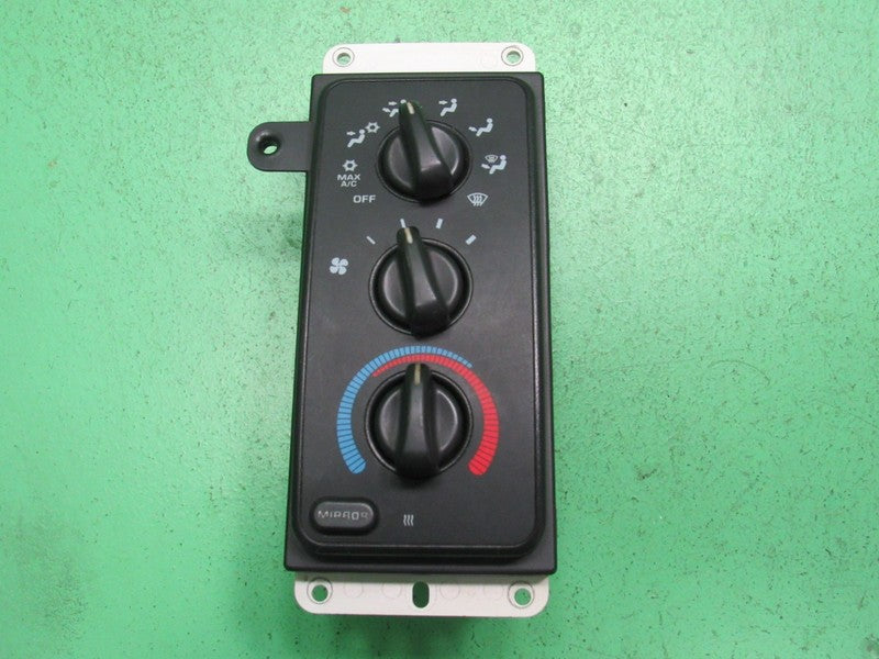 55055654AB 98 DODGE RAM A/C AC HEATER MANUAL CLIMATE TEMP CONTROL REBU
