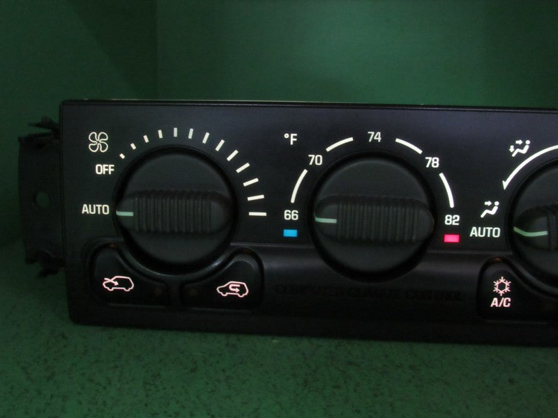 15060162 00-02 TAHOE SILVERADO YUKON A/C AUTO CLIMATE TEMP CONTROL REB