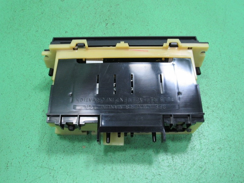 96-97 TOWN CAR EATC AUTOMATIC CLIMATE HEATER CONTROL F7VH-19C933-AA RE