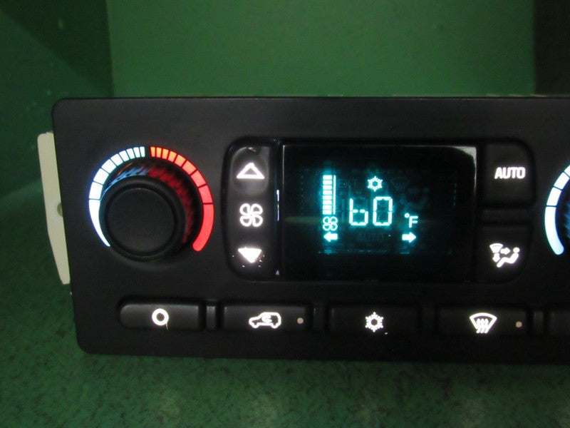 15107730 TAHOE ESCALADE SILVERADO AC DIGITAL CLIMATE TEMP CONTROL LED 