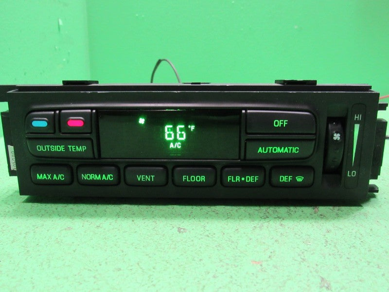 03-11 CROWN VIC EATC AUTOMATIC CLIMATE HEATER CONTROL 6W7H-19C933-AA R