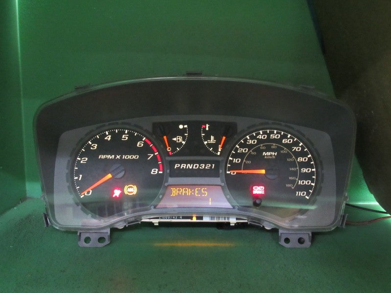 05 COLORADO CANYON INSTRUMENT GAUGE CLUSTER SPEEDOMETER TACH PLUG AND 