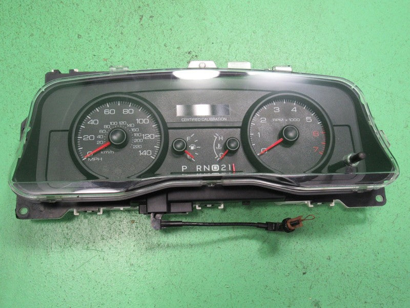 09-11 CROWN VICTORIA P71 INSTRUMENT GAUGE CLUSTER SPEEDO TACH MILEAGE 