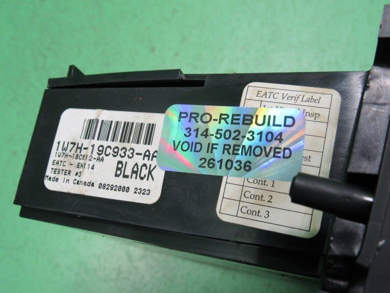 01-02 CROWN VIC EATC AUTOMATIC CLIMATE HEATER CONTROL 1W7H-19C933-AA R