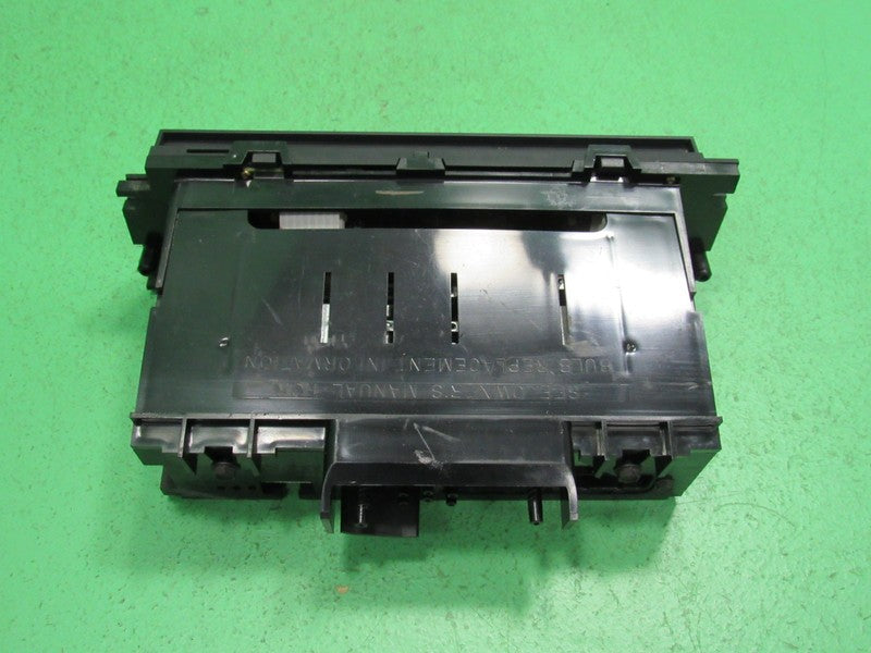 98-00 CROWN VIC EATC AUTOMATIC CLIMATE HEATER CONTROL F8AH-19C933-AD R