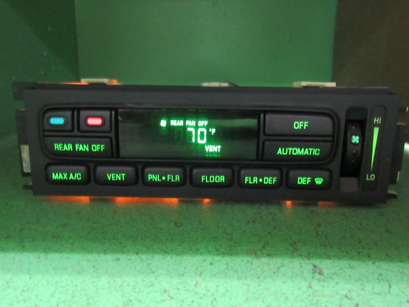 99-01 EXPLORER EATC AUTOMATIC CLIMATE HEATER CONTROL XL2H-19C933-AA RE