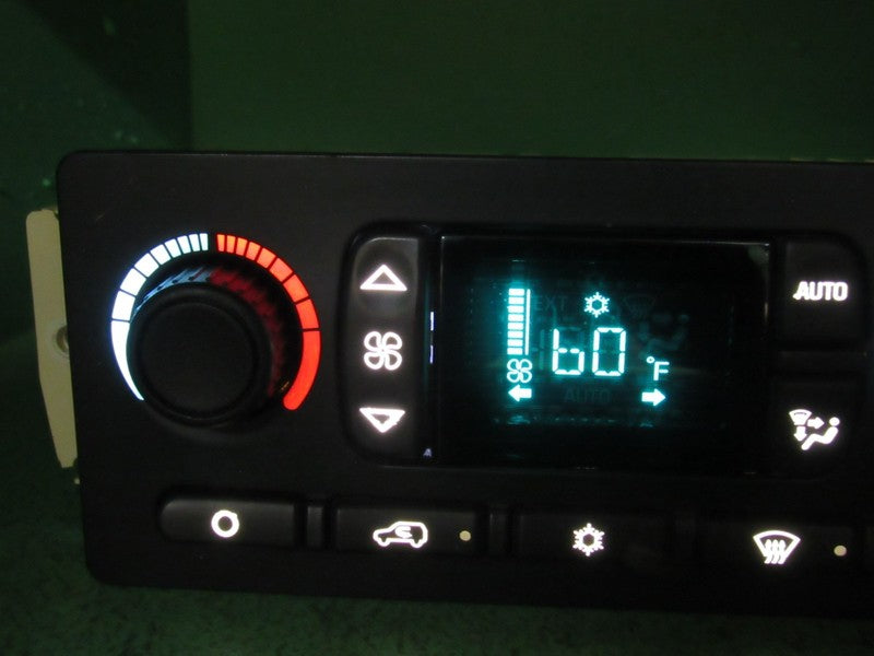 15107730 TAHOE ESCALADE SILVERADO AC DIGITAL CLIMATE TEMP CONTROL LED 