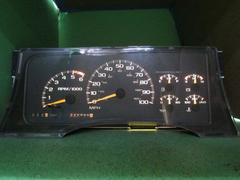 95-96 C/K TRUCK MT INSTRUMENT GAUGE CLUSTER SPEEDOMETER TACH 398k REBU