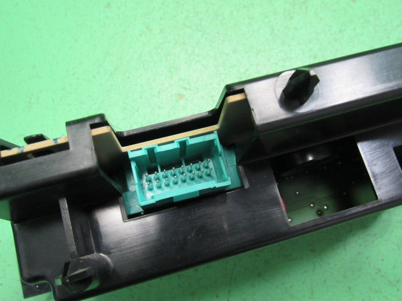 16202304 97-05 BUICK PARK AVE AC DIGITAL CLIMATE TEMPERATURE CONTROL R
